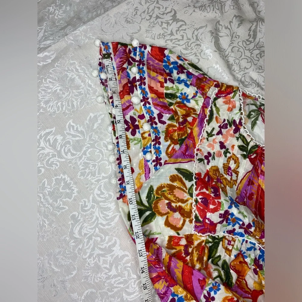 FARM Rio White Floral Embroidered Puff Sleeve Top with Multicolor Blooms